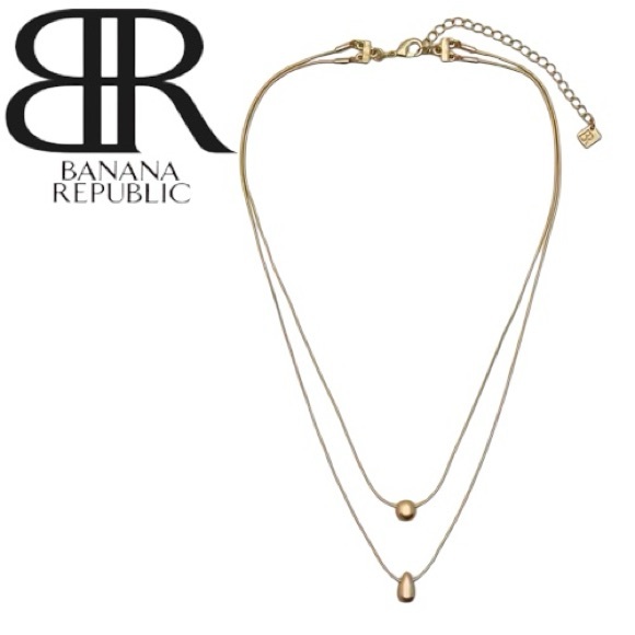 NWT Banana Republic Layered Gold Toned Metal Pendant Necklace - Picture 4 of 13